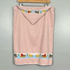 Feiler pink 100% cotton duck print hooded baby bath towels.